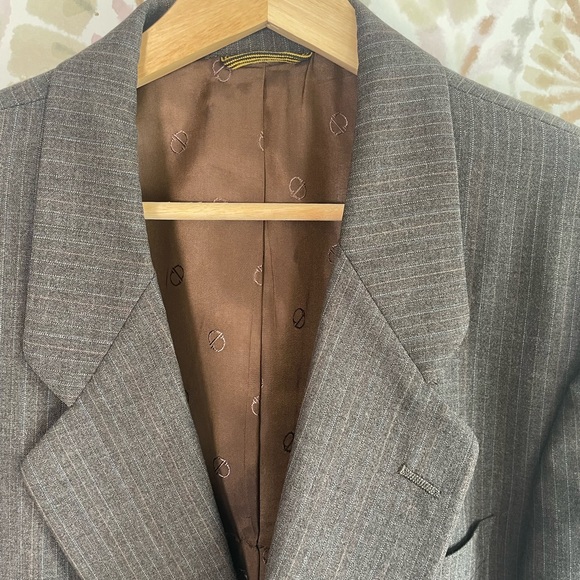 Christian Dior 2 PC Grey Suit - Size 43R - Picture 11 of 11